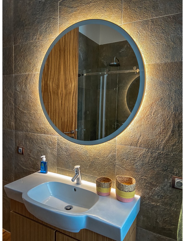 Kovové okrúhle zrkadlo Integro a Ambient LED